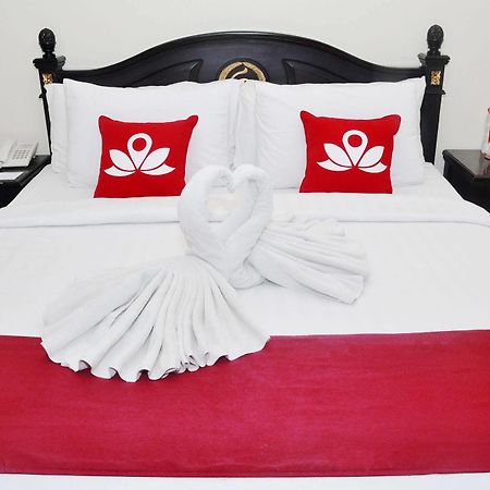 Zen Rooms Sultan Iskandar Muda Сурабая Екстериор снимка
