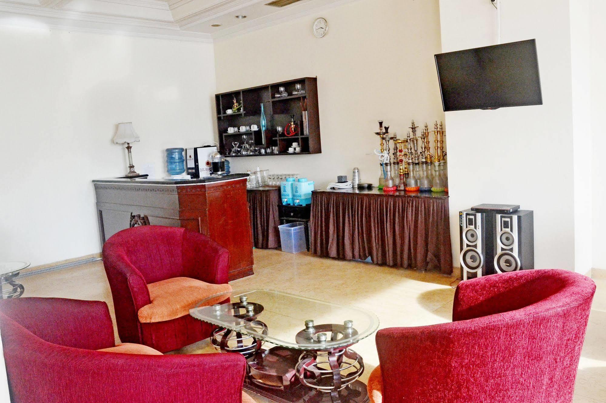 Zen Rooms Sultan Iskandar Muda Сурабая Екстериор снимка