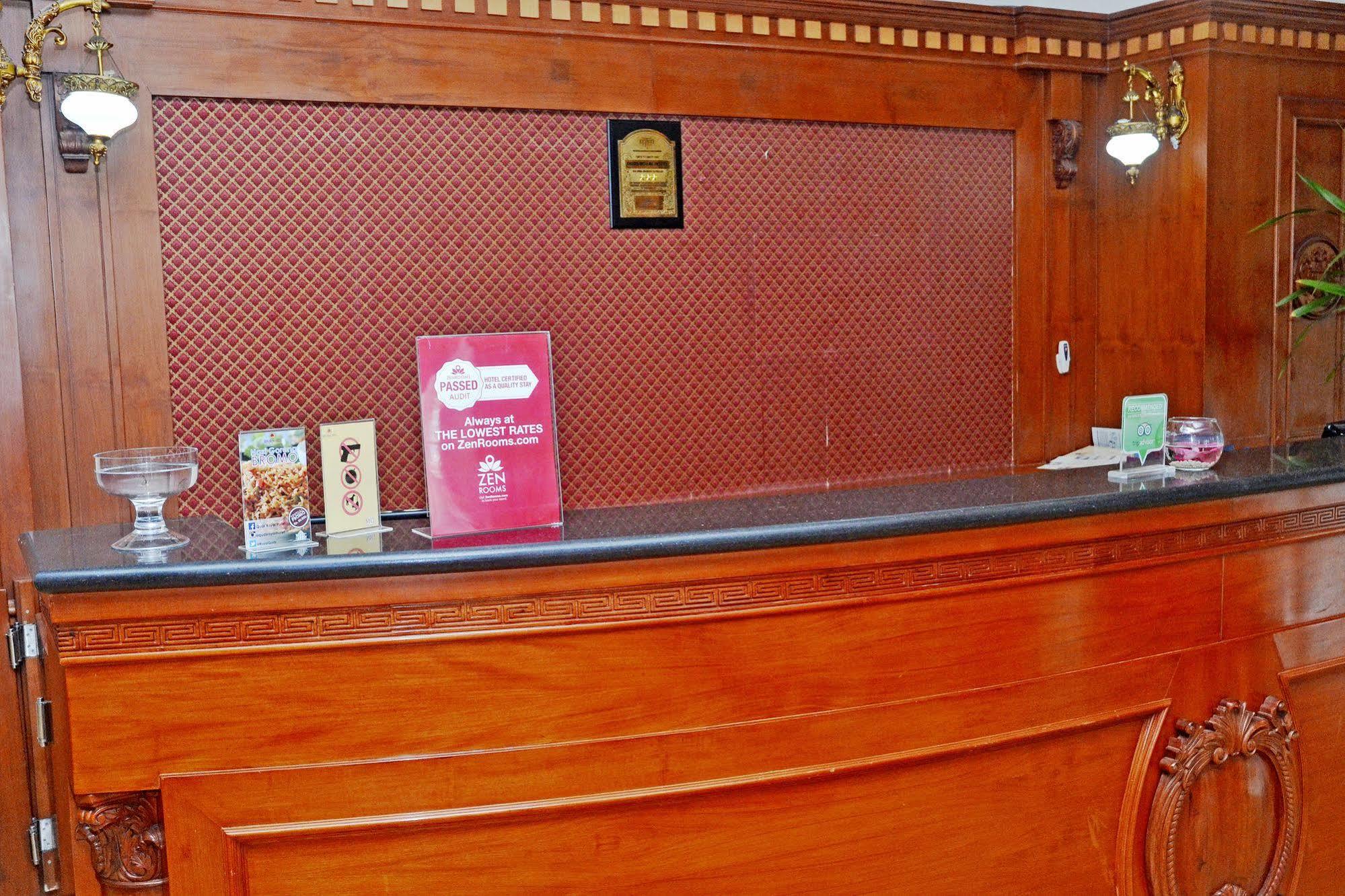 Zen Rooms Sultan Iskandar Muda Сурабая Екстериор снимка